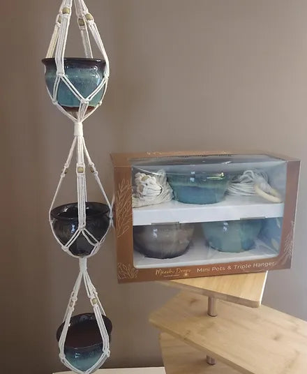 Triple Pot & Macrame Holder