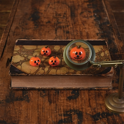 Tiny Glass Pumpkin