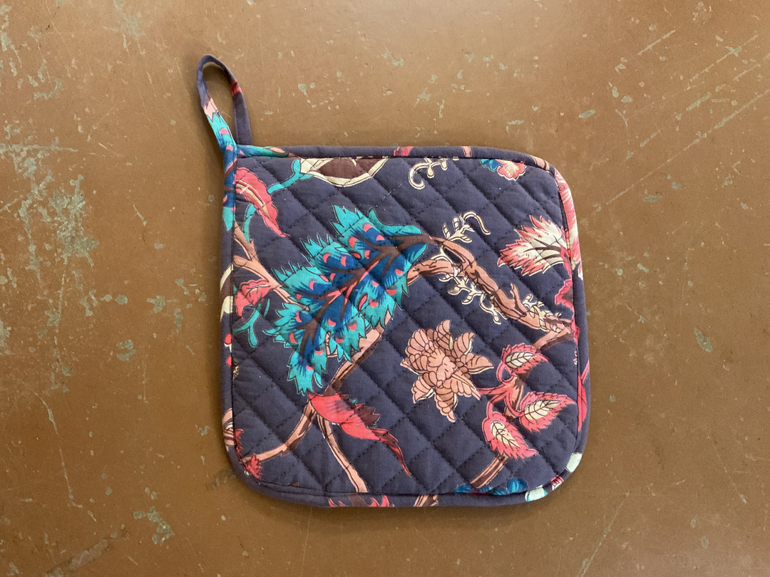 SQUARE POT HOLDER
