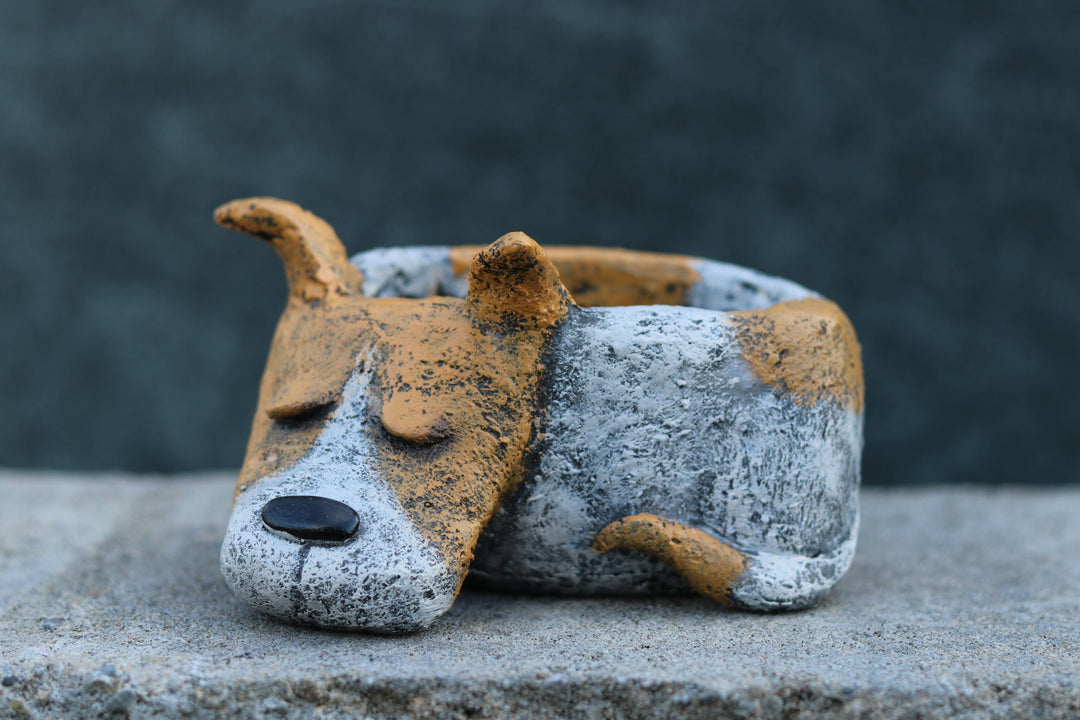 Luna Sleeping Dog Blobhouse Planter