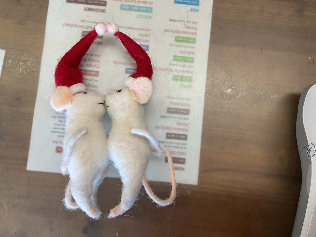 Kissing Mice Ornament