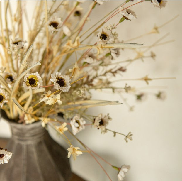 CREAM MINI DAISY & WILD GRASS BUSH