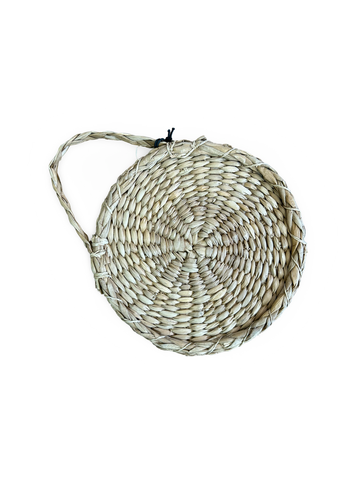 HAND WOVEN BANKUAN TRAY NATURAL