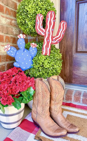 Red & Blue Cactus Yard Stakes