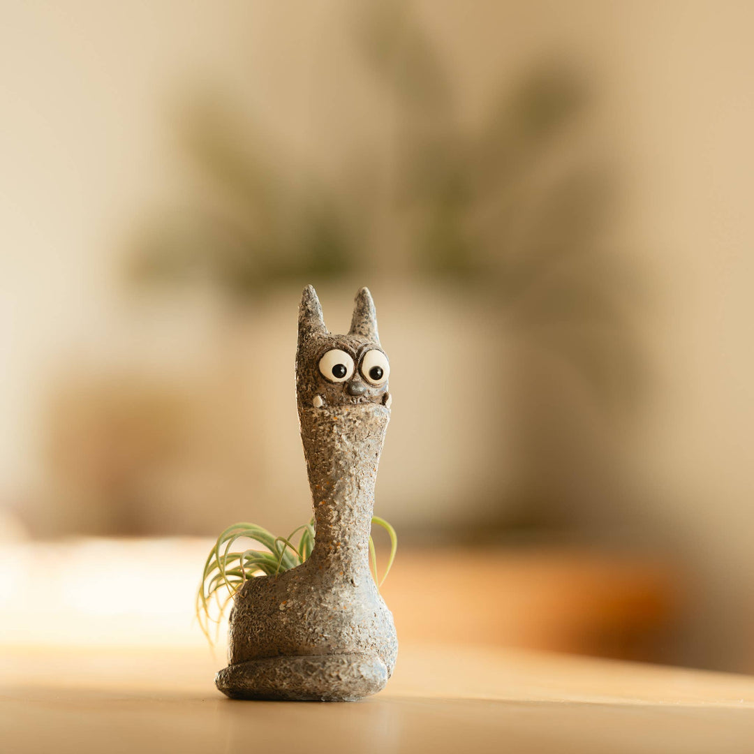 Mini Prissy Cat Blobhouse Planter