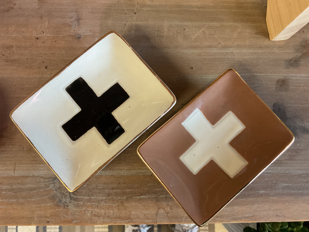 SAUCER DISH WITH CROSS